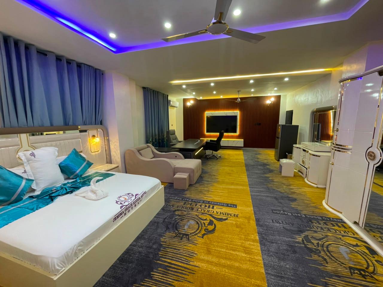 Artist Suite room at Jemima Grace Kodua Antwi Hotel